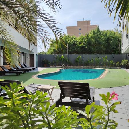 The Chanthong Residence And Hotel Pattaya Extérieur photo